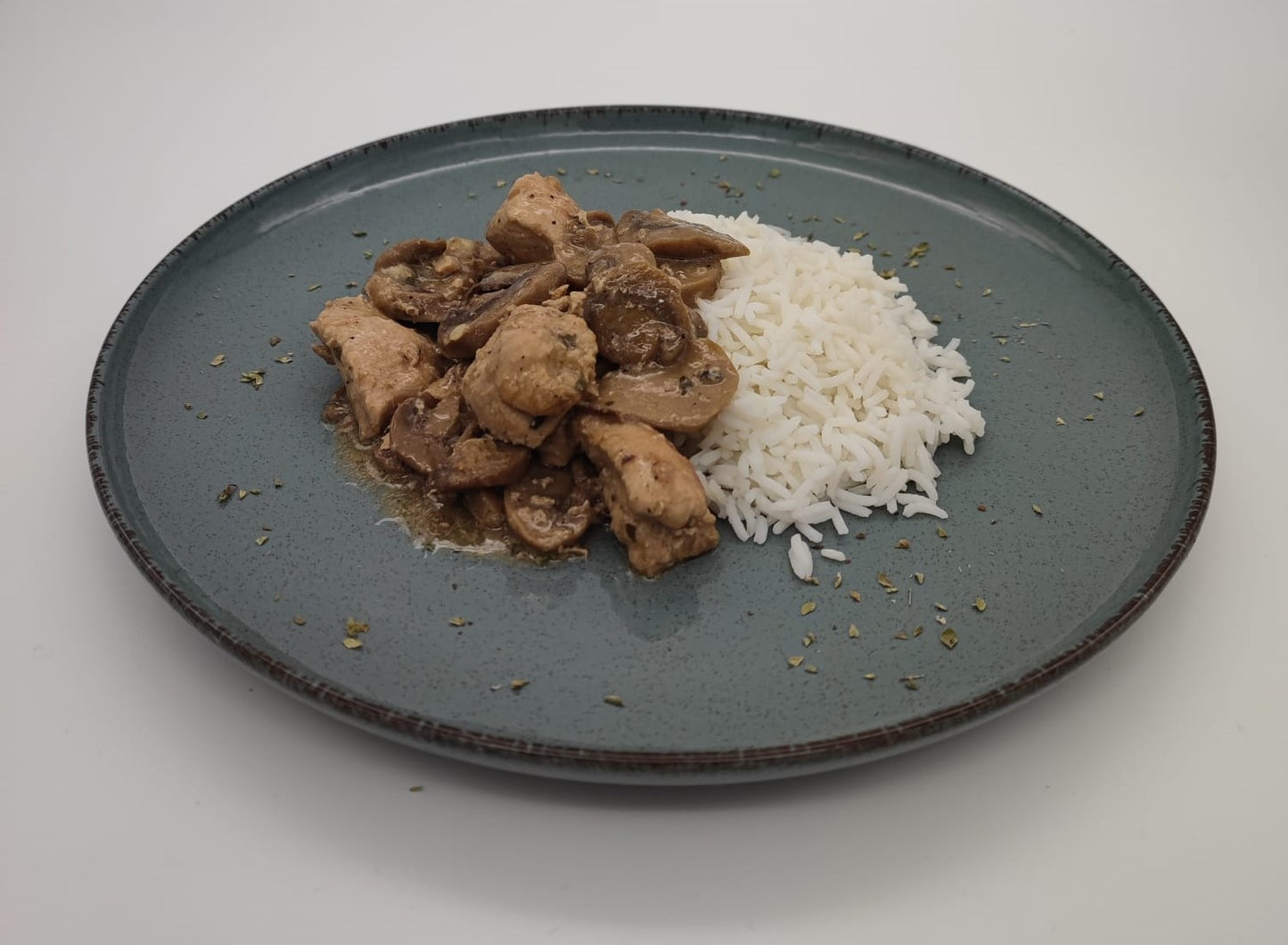 POLLO A LA PIMIENTA CON ARROZ